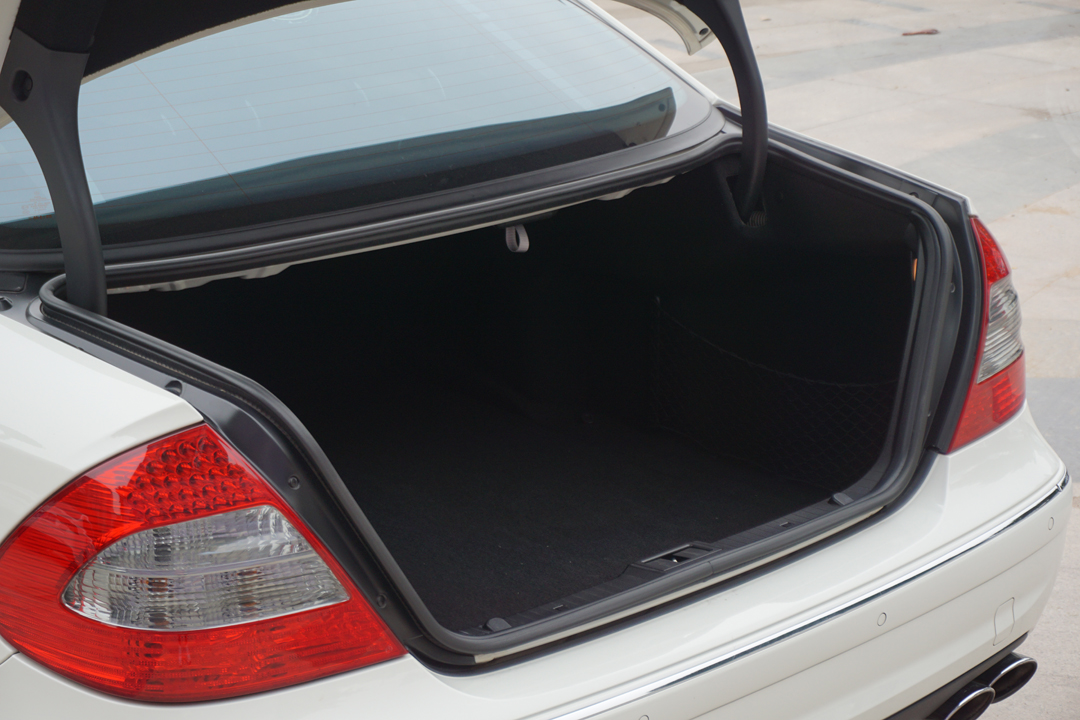 奔驰二手最不保值的车型,奔驰最不保值的几款车型