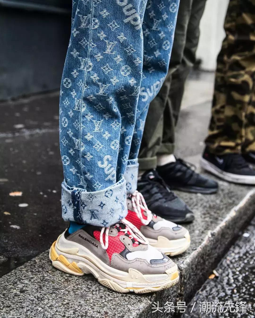 怎样看待买潮牌都买假的的人,买潮牌的人