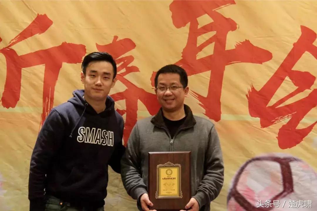 武汉卓尔夺冠庆典,卓尔足球联赛总决赛