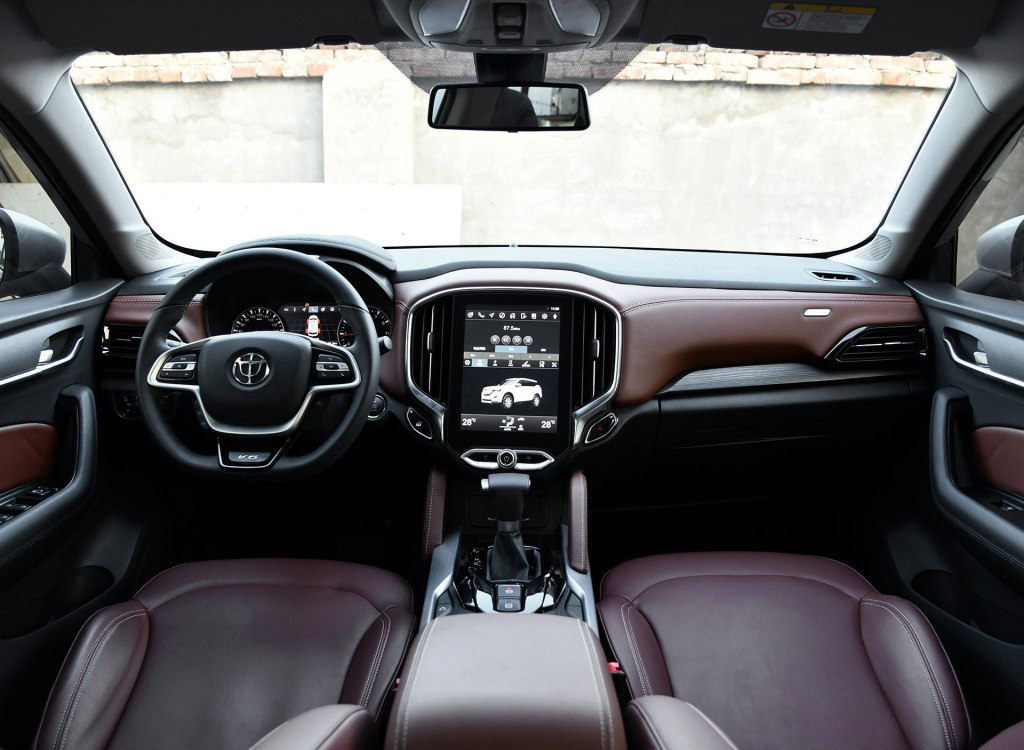 华晨中华v6是6缸的吗,华晨中华v6都有什么功能