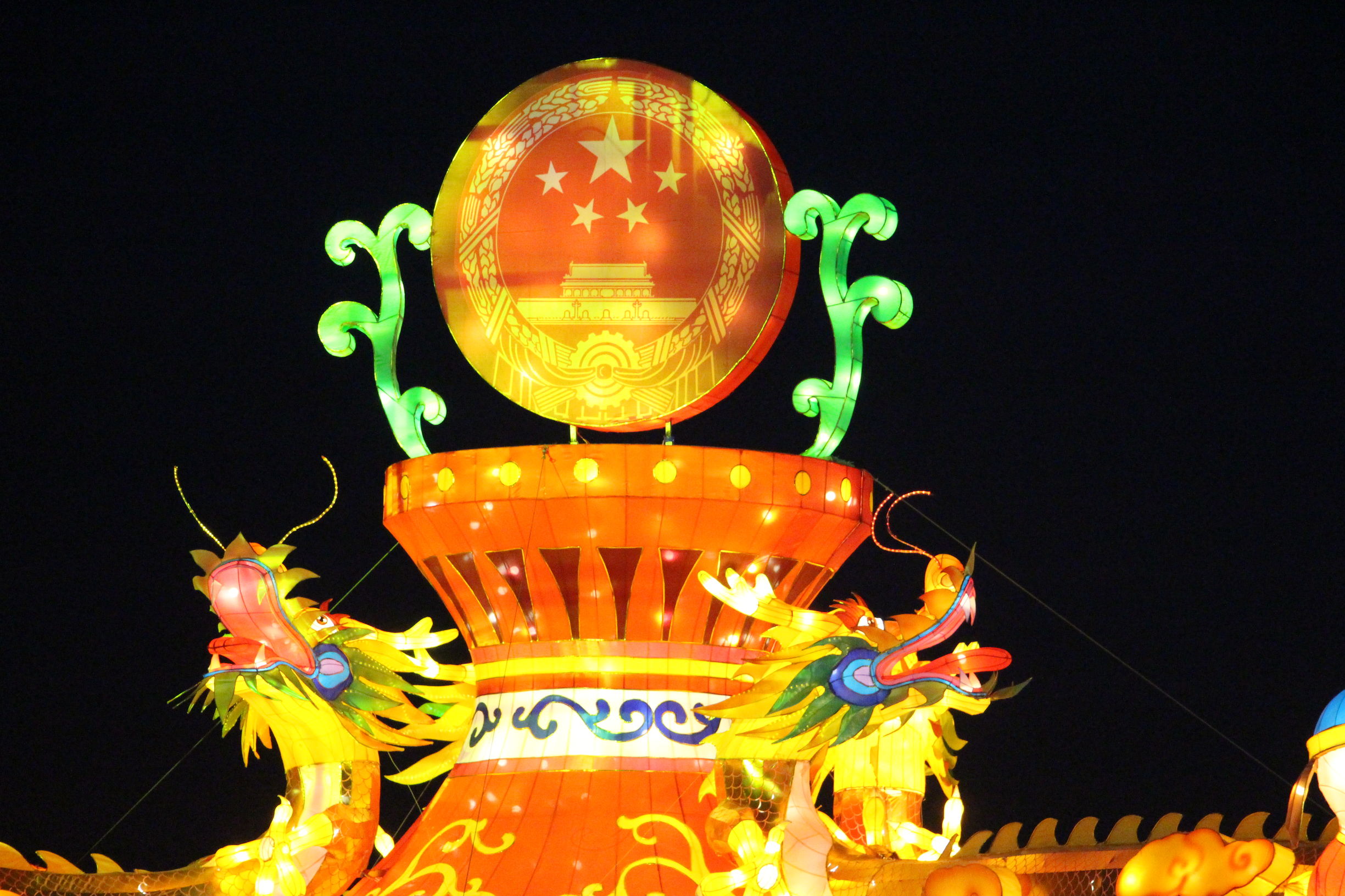 呼和塔拉冰雪旅游,赛罕塔拉城中草原冰雪文化旅游节