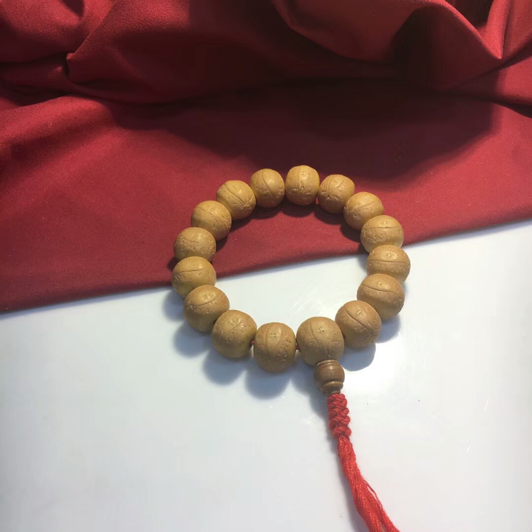 能不能入手过万的凤眼菩提,2.8块钱的凤眼菩提