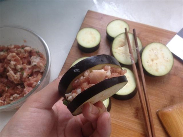 香酥油炸茄盒子,油炸茄子盒外酥里嫩