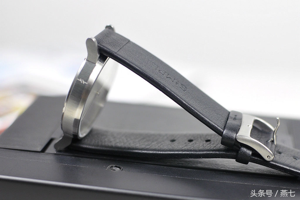 特别好用的手表非智能,一款没有指针的机械手表