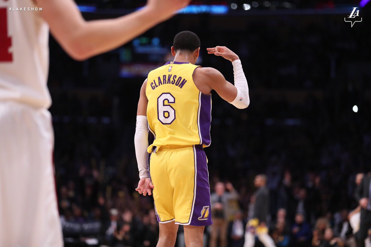 厉害了！没有鲍尔也能赢球？这帮年轻人总算是学会了打无球