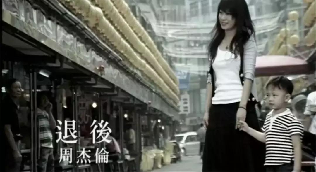 周杰伦带你回到03年的歌,周杰伦的哪一首歌带你回忆青春