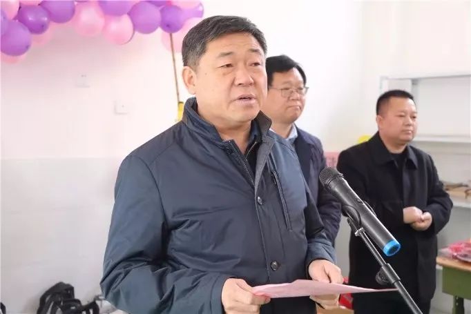 情暖校园爱心传递,校园通讯