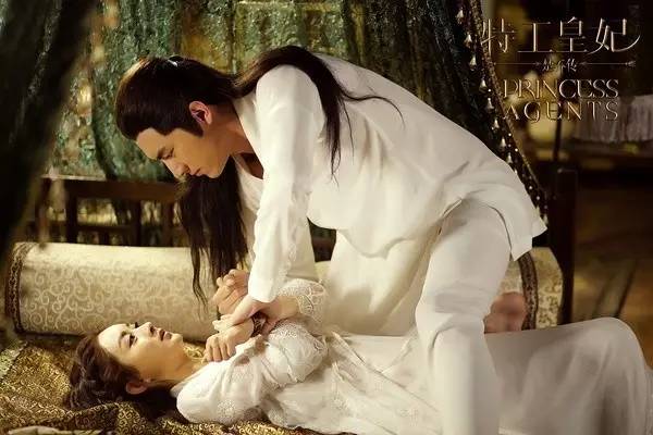 每一部大女主戏，背后都有一个乃至好几个男主的支撑