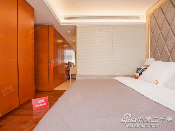 深圳市精装修现房400万元顶层,深圳50-60平的商品房