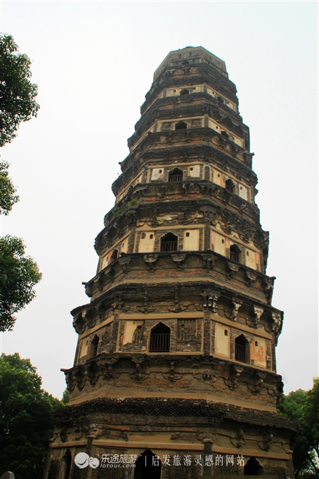 苏州的虎丘被誉为吴中第一名胜,吴中第一名胜