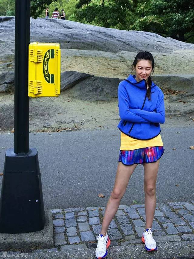 张雨绮怎么瘦成筷子腿,张雨绮如何练腿