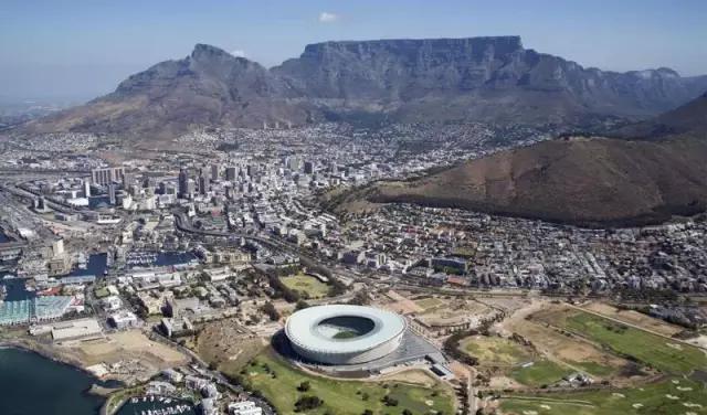 如果给足球场来个选美这些地儿你踢掉哪个？