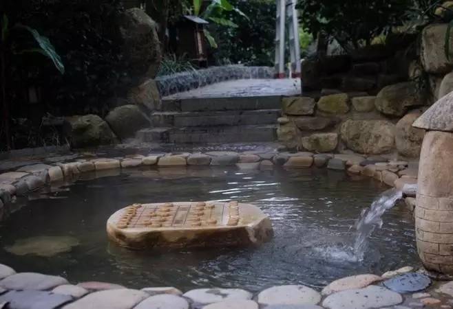 怎么样洗澡才能让身体香香的,怎么让自己洗澡变香