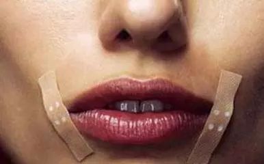 红霉素软膏12种功效可以治鼻炎,红霉素软膏的功效与主治什么病