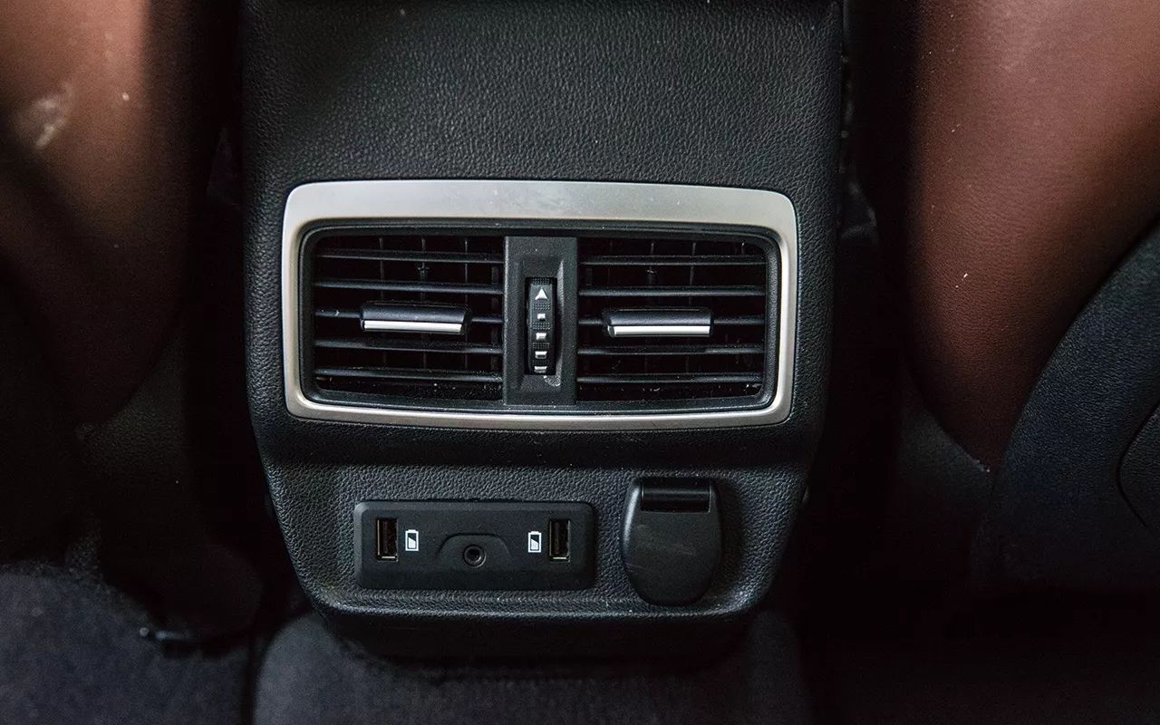 沉浸式体验雷诺科雷傲试驾,雷诺科雷傲试驾老司机