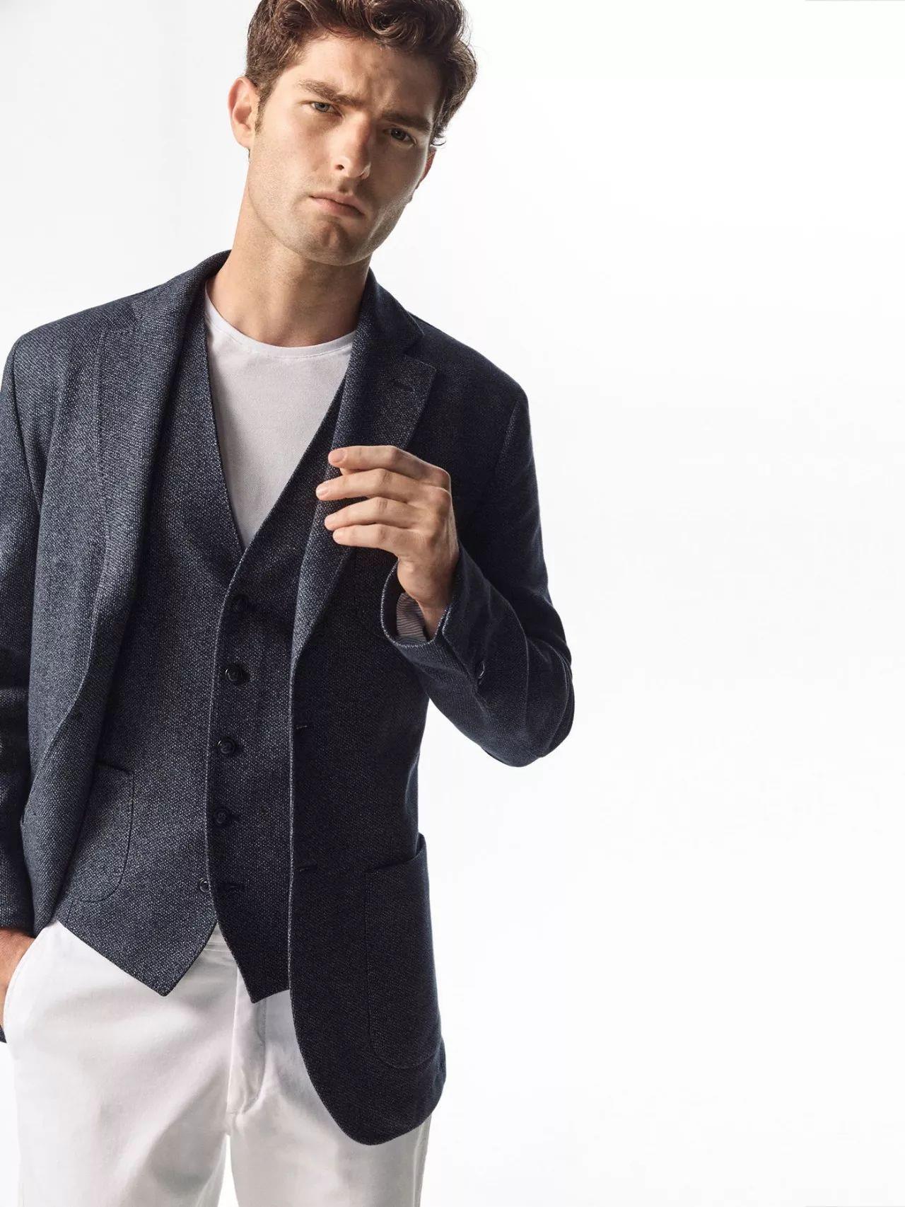 西装什么牌子性价比高适合年轻人,哪个牌子中年人的西装性价比高