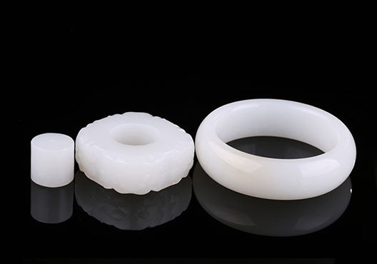 玉器手镯攻略,如何挑选玉的手镯