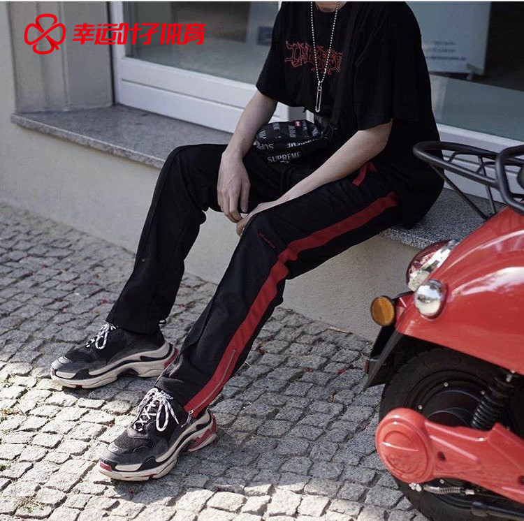 巴黎世家triples白球鞋,类似巴黎世家的复古球鞋