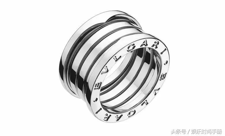 让5亿少女恋爱的养老公游戏！每个角色都是穿搭时尚精