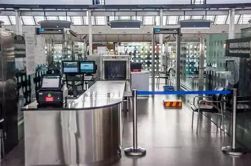 婴儿第一次坐飞机需要注意什么,第一次坐飞机出差需要注意什么