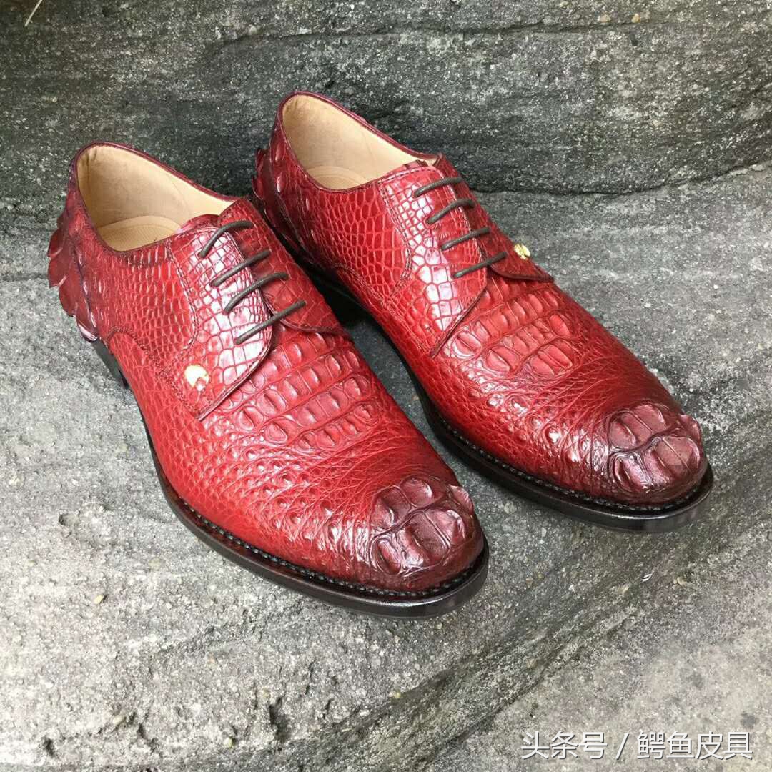 红色过年包包怎么选,今年最火的过新年包包