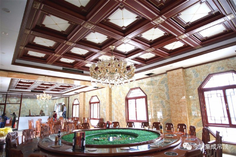 震撼！今顶超奢高端定制豪宅吊顶竣工！