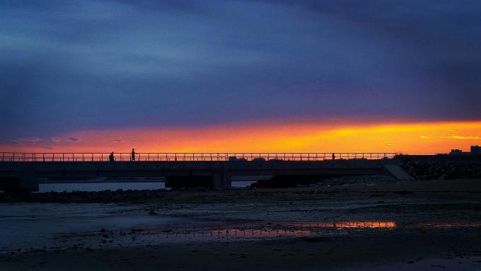 三亚旅游攻略纪念品,自驾游海南三亚必备物品清单