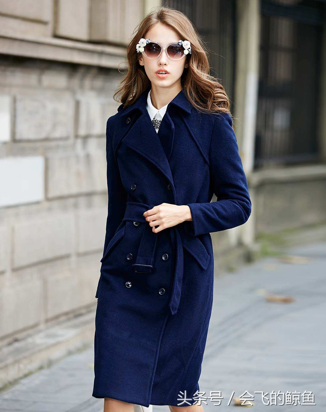 肤色暗黄穿什么颜色上衣显肤色白,肤色暗黄的女人夏天穿什么颜色