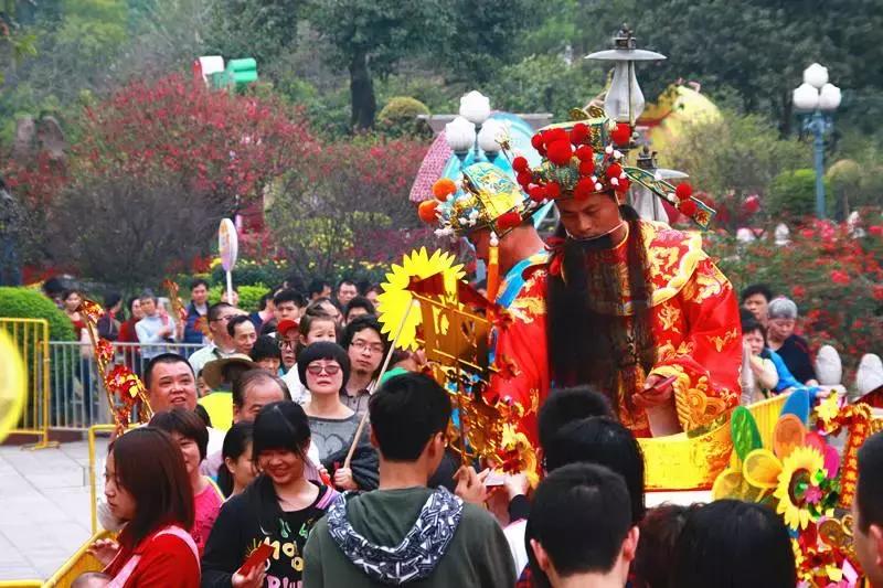 逛花市、看醒狮，在番禺过年很精彩，这些景区门票还打折！