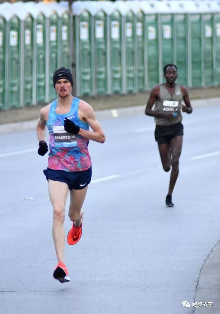 PB59:47和60:01！世界上半马最快的双胞胎