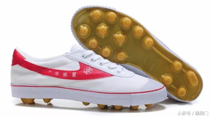 还记得你的第一双篮球鞋咋拍,还记得你们的第一双球鞋叫什么吗