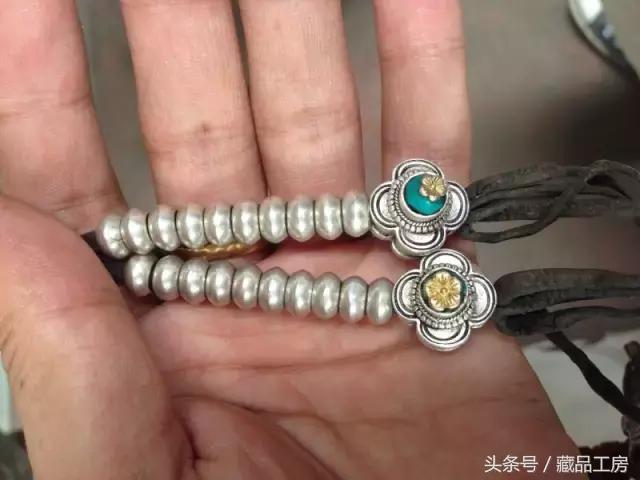 108颗佛珠计数器应该在什么位置,藏传佛珠计数器在腰珠的哪个位置