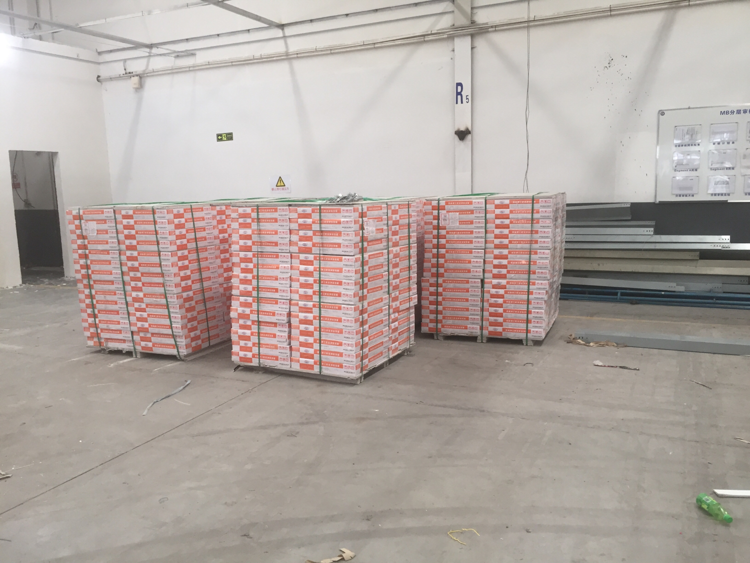 轻钢龙骨吊顶200平多久能吊好,一平米的轻钢龙骨吊顶要多少配件