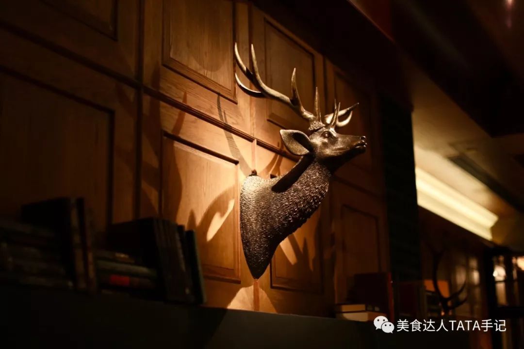 一不留神就掉进坑里,一不留神就会掉进一个大坑