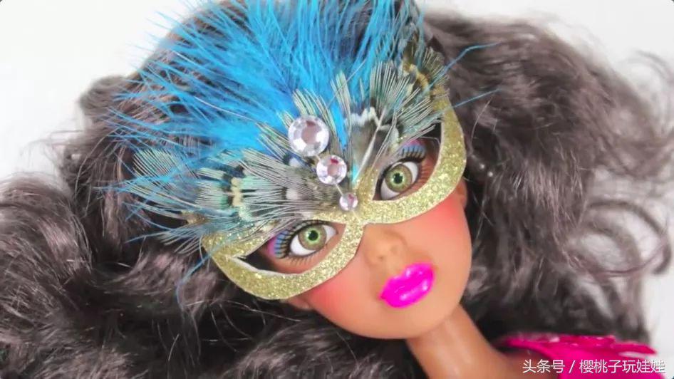 迷你手工自己动手给芭比做,手工制作芭比娃娃的头饰教程