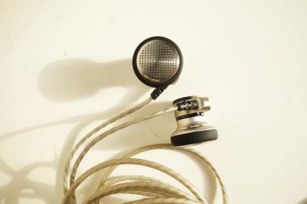 比贫农还穷的是什么,比很多人都过得好但是不快乐