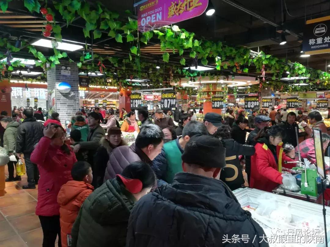 丹凤广场活动现场,丹凤中心商城活动