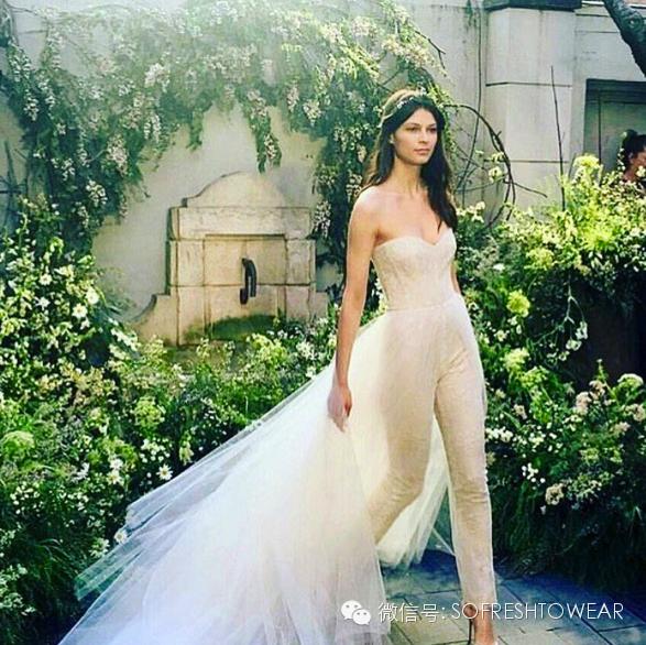 流行穿什么红色婚纱结婚好看,2020最流行的婚礼婚纱款式