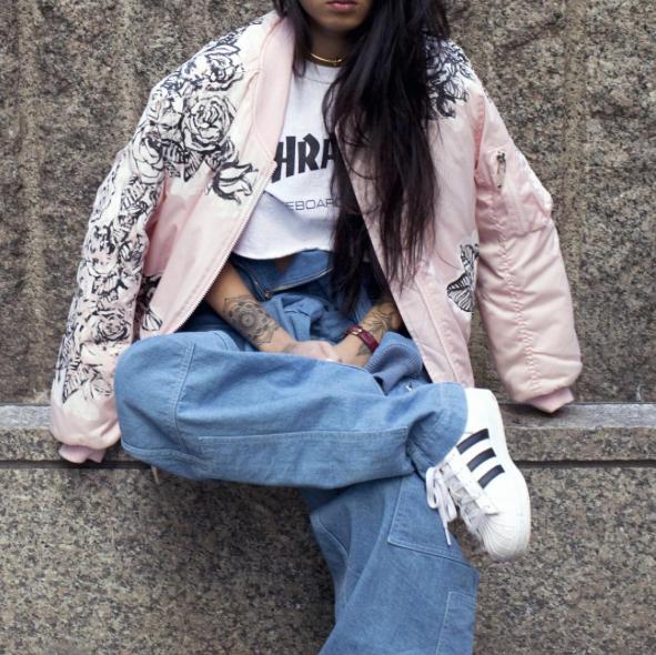 权志龙巴黎陈冠希,权志龙与朋友私下聚餐