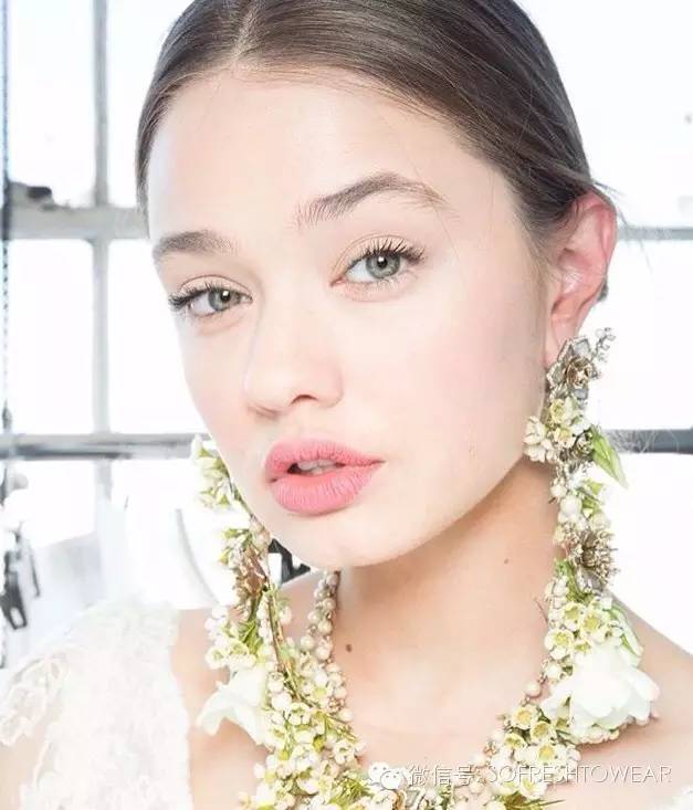 现在结婚流行穿什么的婚纱,2020最流行的婚礼婚纱款式