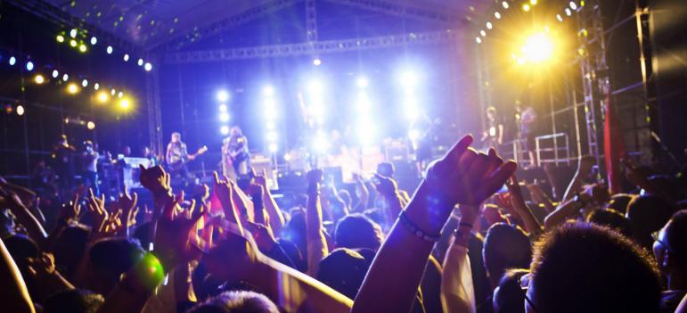 「晃晃支招」在躁起来的音乐节上，你知道产品该怎么刷脸吗？