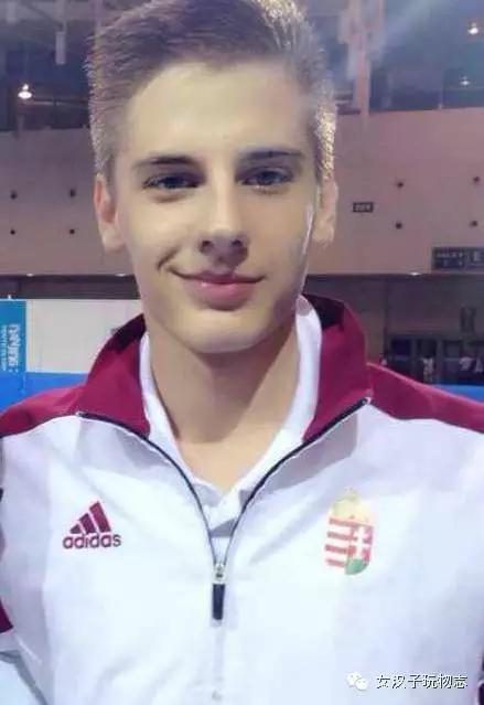 a4腰显身材,a4腰清纯小姐姐