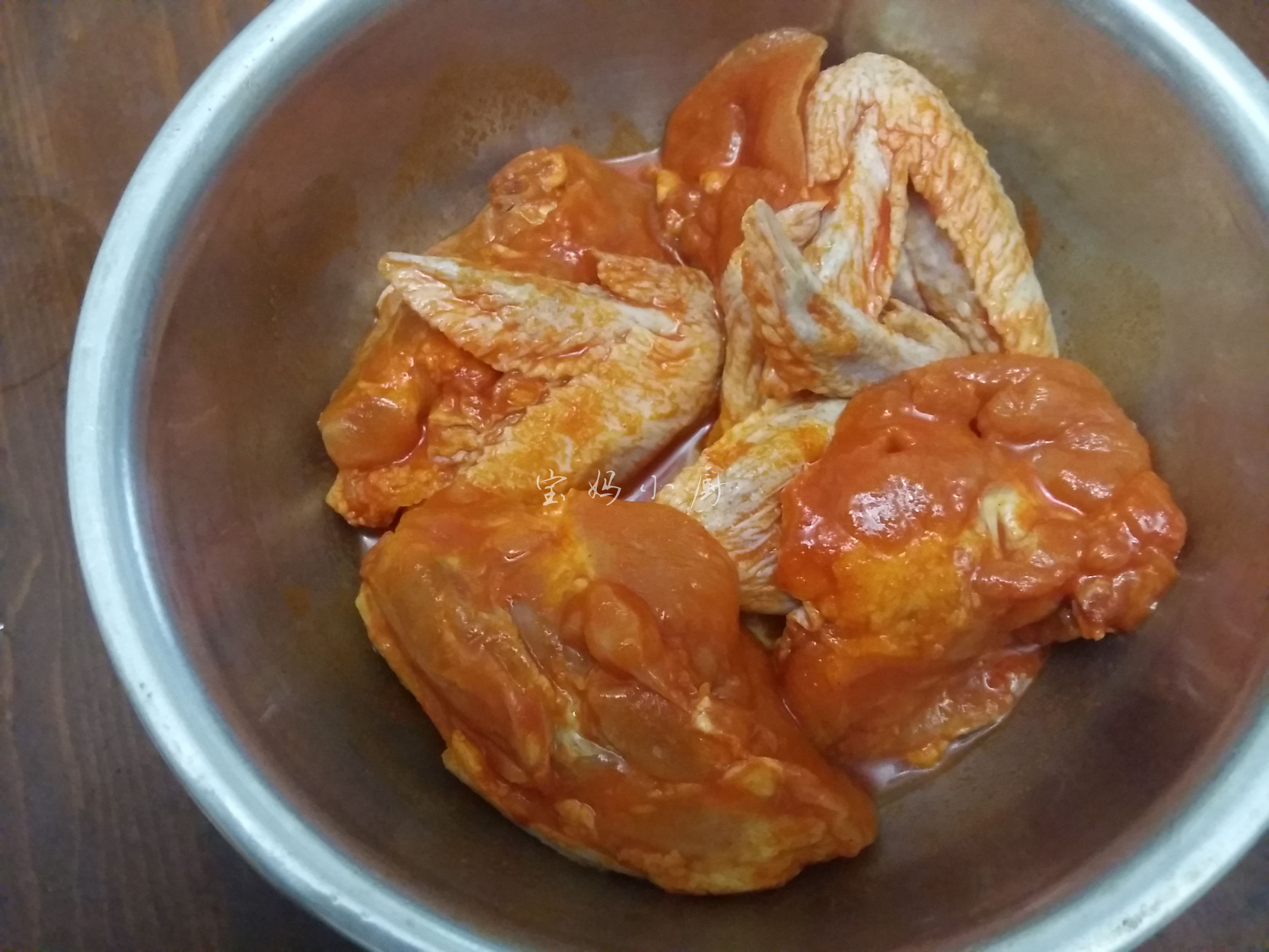 奥尔良烤翅新吃法鲜嫩多汁,奥尔良烤翅肉嫩多汁十分入味