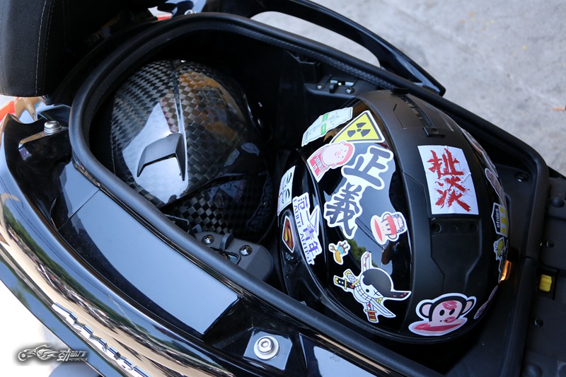 三阳踏板400max最新款,三阳maxsym400与宝马400踏板对比