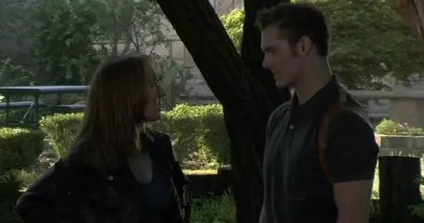 夭寿啊，章鱼上岸进化触手怪凌辱美少女啦！还好有dick警官~