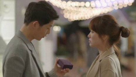 宋仲基婚戒爆料 (宋仲基谈恋爱证据)