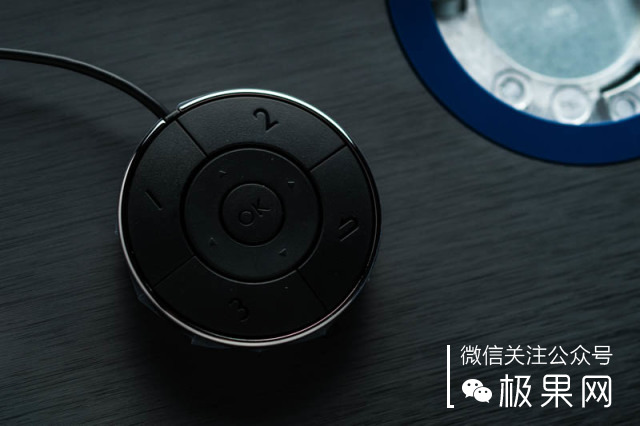 瓒呭ぇ灞忕數鑴戞樉绀哄櫒,瓒呭ぇ灞忔樉绀哄櫒