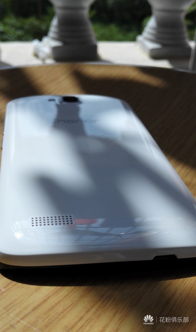 这就是3C畅玩版-手机中的白大胖小苹果