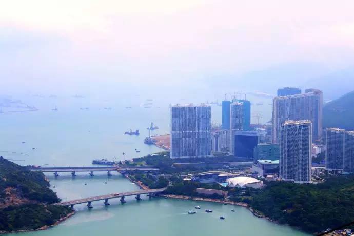 妈妈咪咪嘉年华的欢乐体验和香港郊区的生态怡然之旅