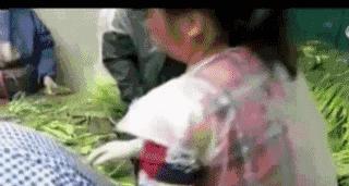 你常吃的蔬菜是用甲醛泡出来的,这几种蔬菜没煮熟的别吃有毒